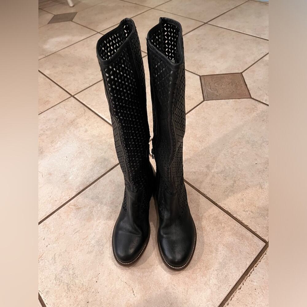 Boutique 9 black lazer cut tall riding boots size 7.5